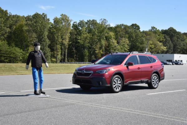 IIHS Top Safety Pick testing