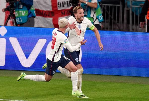 19) England draw 1-1 with Colombia in Russia, with Kane getting the im<em></em>portant goal. The Three Lions advanced after a penalty shoot-out. Getty