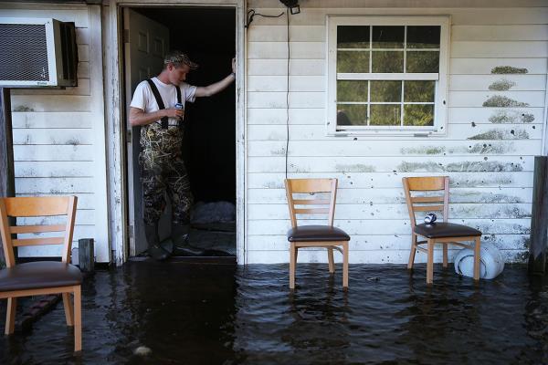 拜登政府:停止为新的、有风险的房屋提供洪水保险
