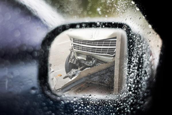人们在雨中开车会有不同吗?以下是研究结果